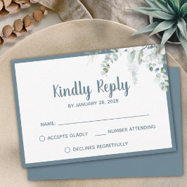 Romantische witte zachte bloemen, grijze bruiloft RSVP kaartje