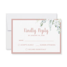 Romantische witte zachte bloemen roze bruiloft