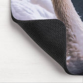 Romantische zwanen in een winterwonderland muismat (Hoek)