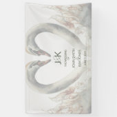 Romantische Zwanen Trouwpaar Monogram Spandoek (Verticaal)