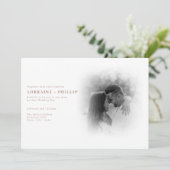 Romantische zwart-wit foto gradient bruiloft kaart (Staand voorkant)