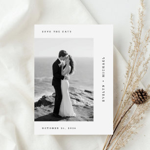 Romantische zwart-wit trouwfoto save the date