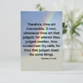 Romeinen 2:1 KJV Bijbel Verse Pic Flat Greep Kaart (Staand voorkant)