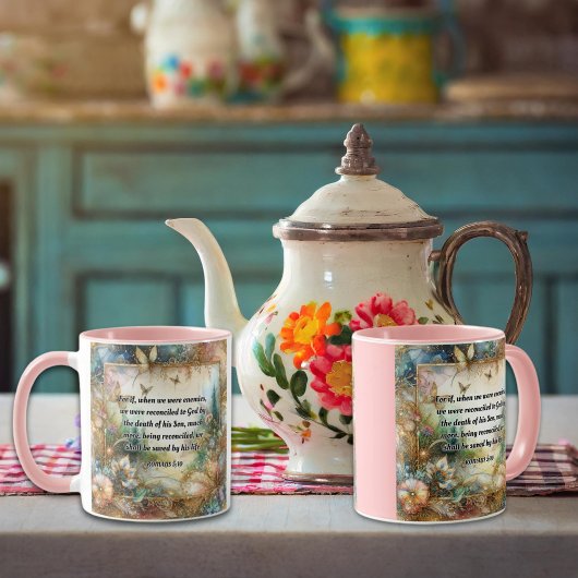 Romeinen 5:10 Schrift Elegante roze gouden bloemen Mok