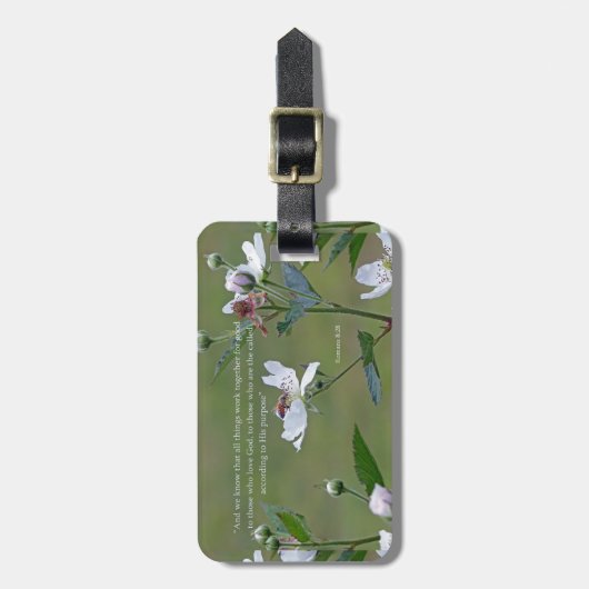 Romeinen 8:28 bagagelabel (Voorkant verticaal)