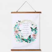 Romeinen 8:28 Bloemen en vlinders Hangend Wandkleed (Voorkant)