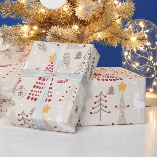 Romig wit, kerstboom en hert cadeaupapier (Feestdagen)