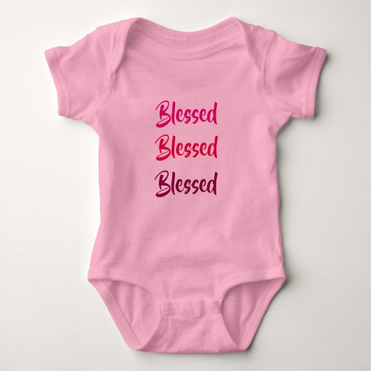 Romper "Blessed x3" roze. (Voorkant)