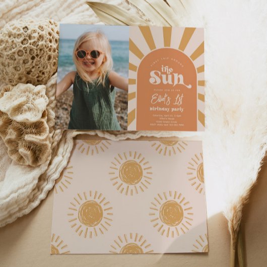 Rond de zonfoto 's avagen uitnodigen kaart