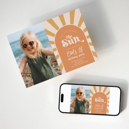 Rond de zonfoto 's avagen uitnodigen kaart