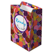 Rond in cirkels Happy Birthday personaliseren Medium Cadeauzakje (Achterkant Gekanteld)