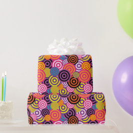Rond in cirkels, kleurrijke gelukkige verjaardag cadeaupapier