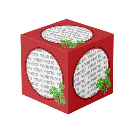 Rond in vierkant Lijst rood/klaver + uw foto (Voorkant hoekig)