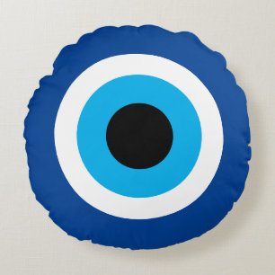 Ronde boze ogen gooien kussen