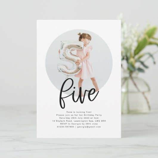 Ronde Foto 5 Birthday Uitnodiging (Staand voorkant)
