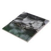 Ronde Rock Cliff door Verzasca River Tegeltje (Zijkant)