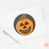 Ronde Stickers Happy Halloween glimlachend pompoen (Envelop)