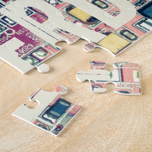 Rondretro-ontwerp van de rode kringplaat legpuzzel (Zijkant)