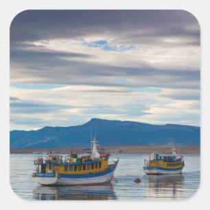 Rondvaartboten op Seno Ultima Esperanza baai Vierkante Sticker