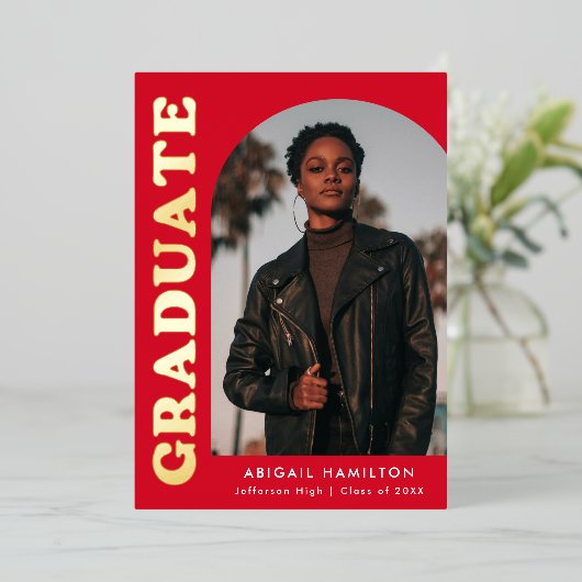 Rood Arch Foto Folie Afstuderen Aankondiging (Staand Voorkant)