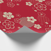 Rood Aziatisch patroon met lentesbloemen Cadeaupapier (Hoek)