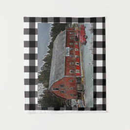 Rood Barn en vrachtwagen op gesteentetswerk Wandkleed