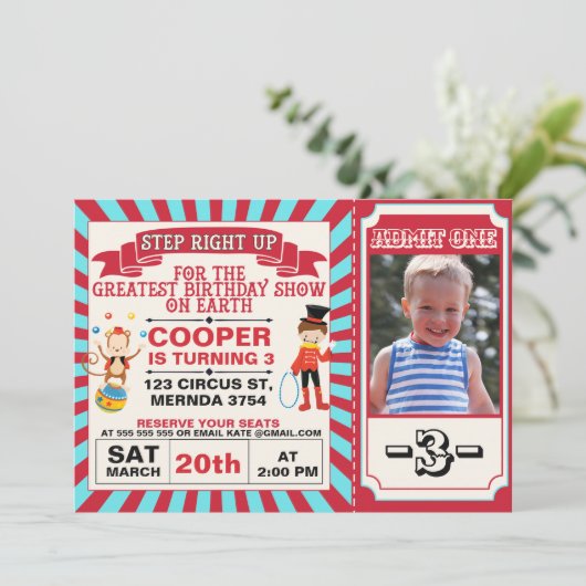 Rood Blauw Circus Ticket Foto Verjaardag Uitnodigi Kaart (Staand voorkant)