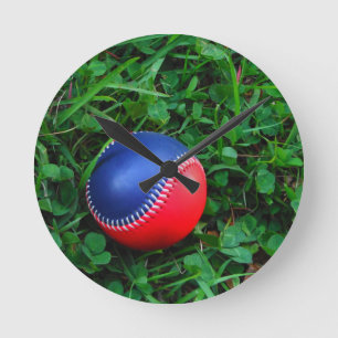 Rood & Blauw Honkbal met het Witte Stikken Ronde Klok