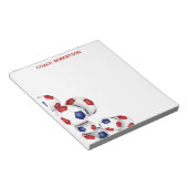 Rood blauw voetballen accent Aangepaste naam Notitieblok (Schuin)