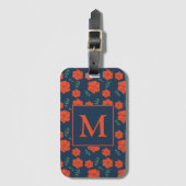Rood Bloemen Patroon Donkerblauw Monogram Bagagelabel (Voorkant (verticaal))