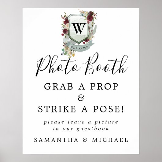 Rood bloemig wapen met monogram trouwfoto booth bo poster (Voorkant)