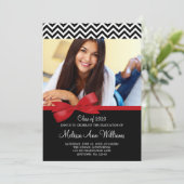 Rood Bow Chevron Foto Afstuderen Aankondiging (Staand voorkant)