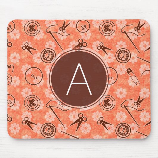Rood bruin naaipatroon met monogram muismat (Voorkant)
