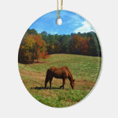 Rood bruin paard, herfst, blauwe luiers keramisch ornament (Links)