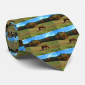 Rood bruin paard, herfst, blauwe luiers stropdas (Opgerold)