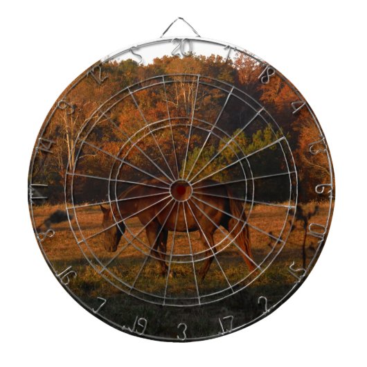 Rood bruin paard, herfst bossen. dartbord (Voorkant)