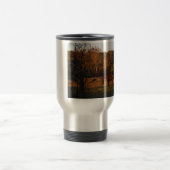 Rood bruin paard, herfst bossen. reisbeker (Center)