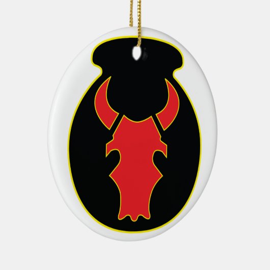 Rood Bull-pleister en crème keramisch versieringsm Keramisch Ornament (Rechts)