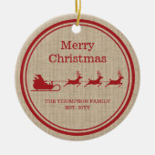 Rood- en beige kersttasje en familienaam keramisch ornament (Voorkant)