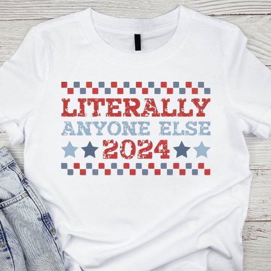  rood en blauw letterlijk iedereen anders 2024 t-shirt