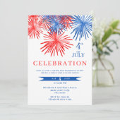 Rood en blauw vuurwerk 4 juli uitnodigingen (Staand voorkant)