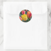 Rood en geel Tulpen Tuinfoto Ronde Sticker (Tas)