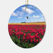 Rood en geel Tulpveld met luchtballon Keramisch Ornament (Links)