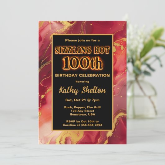 Rood en goud vlammende hete 100e verjaardag uitnod kaart (Staand voorkant)