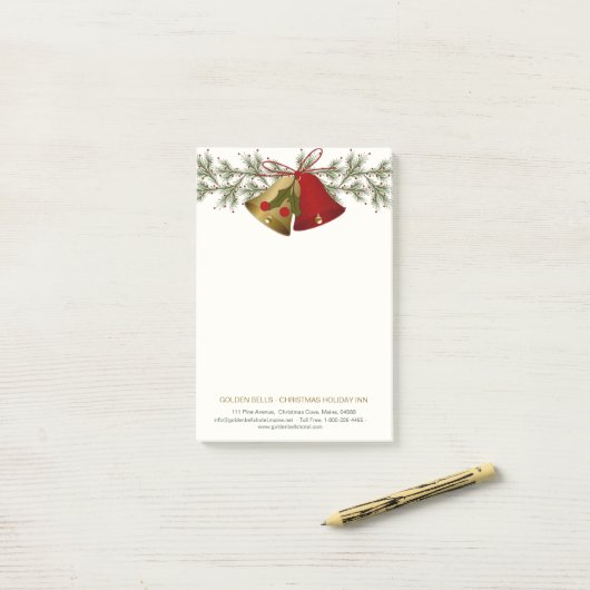 Rood- en goudkerstbellen, heilig en pijnhout post-it® notes (Op bureau)
