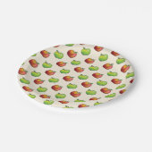 Rood en groen appel past in patroon papieren bordje (Gekanteld)