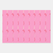 Rood en ivoor bloemmotief in roze inpakpapier vel (Voorkant)