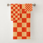 Rood en Perzik Check Checkerboard Patroon Bad Handdoek (Insitu)