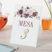 Rood en Roze Bloemen Quinceañera Reclamebord Met Voetstuk (Insitu)