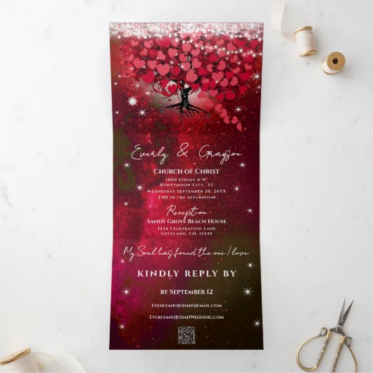 Rood- en roze lederboom op zwarte bruiloft drieluik uitnodiging (Binnen)